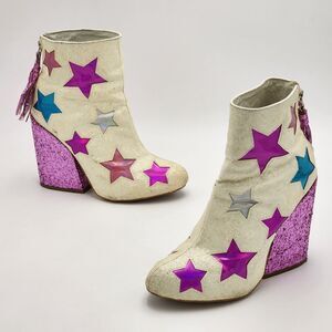 YRU Jem Star Metallic Stars Glitter Ankle Boots Size 8 HTF